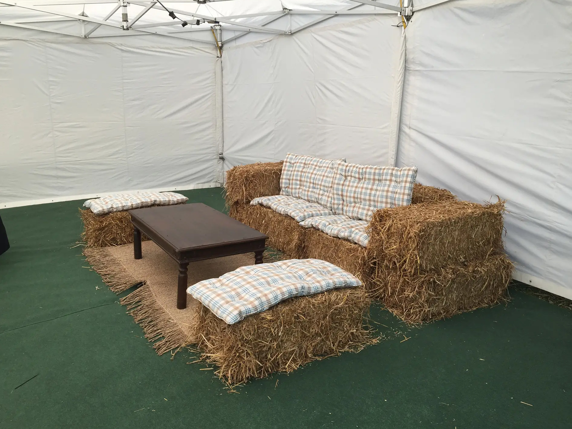 Table Hire Made Simple: Stress-Free Events with Glorious Gazebos